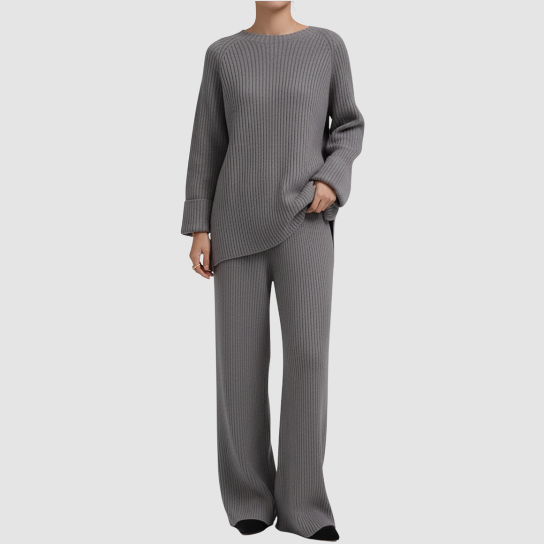 Set donna maglione e pantaloni a coste